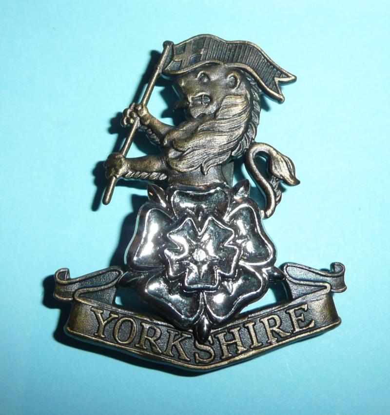 The Yorkshire Regiment Subdued Bi-Metal Cap Badge - London Badge & Button Co