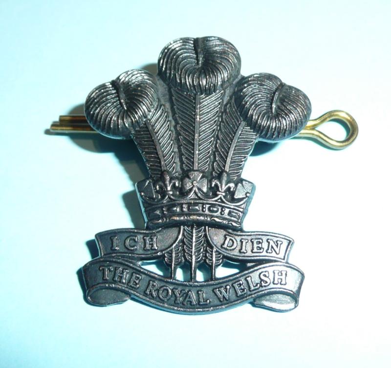The Royal Welsh Regiment Bronze Metal Cap Badge