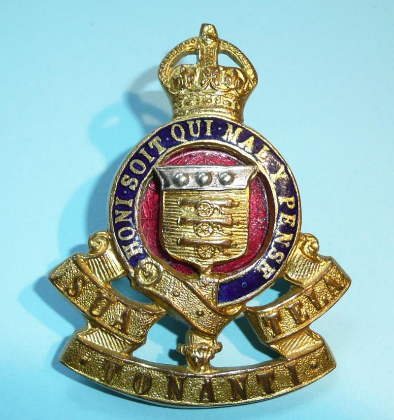 Royal Army Ordnance Corps (RAOC) Officer's Gilt & Enamel Cap Badge, 1947 - 1949 Pattern - Tonanti - Ludlow