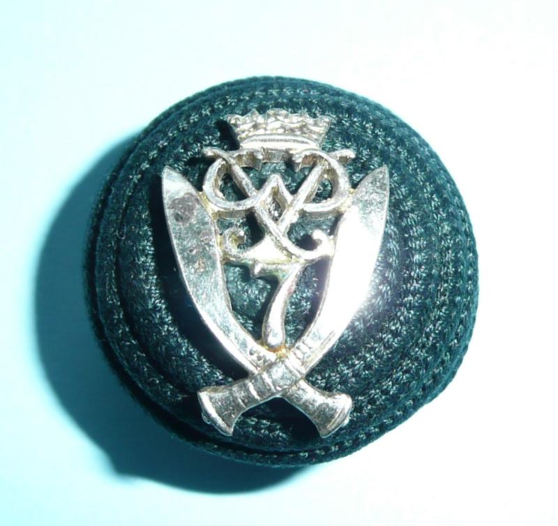 7th Duke of Edinburgh's Own Gurkha Rifles Officer's Forage and Service Dress Cord Boss Badge