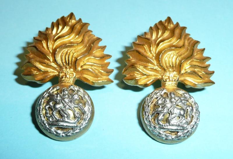 Fusilier Brigade / Royal Regiment of Fusiliers (RRF) Facing Pair of Officers Silver Plated and Gilt Collar Badges