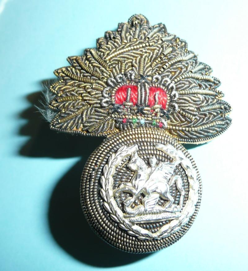 Fusilier Brigade / Royal Regiment of Fusiliers (RRF) Officers Gold Bullion with Silver Plated Mounted Device Full Dress Cap Badge