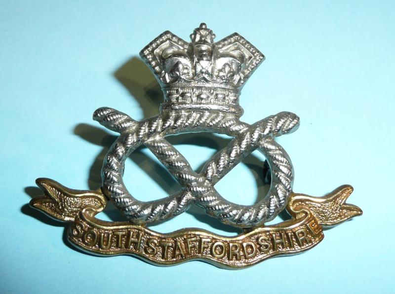 The South Staffordshire Regiment ( 38th & 80th Foot) Victorian QVC Other Ranks Bi-metal Cap Badge