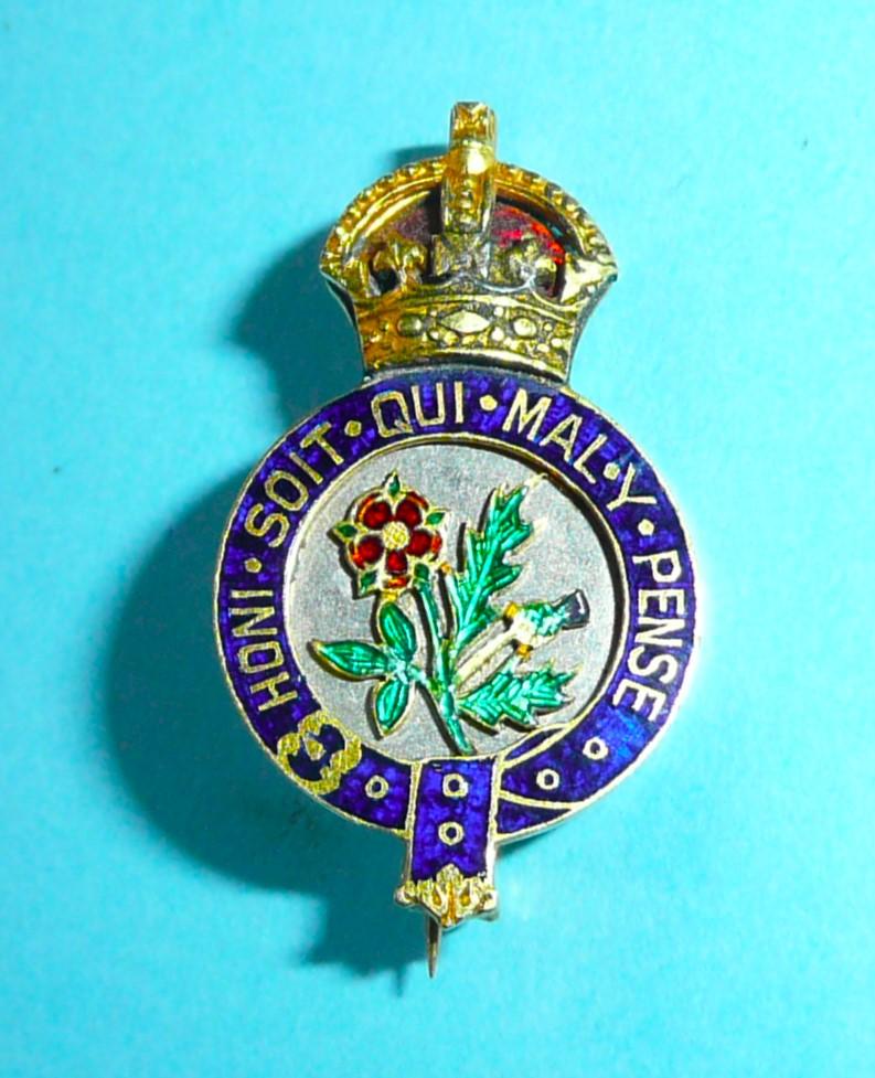 WW1 / WW2 Jeweller Quality Patriotic Enamel and Gilt Lapel Brooch Pin Badge - King's Crown