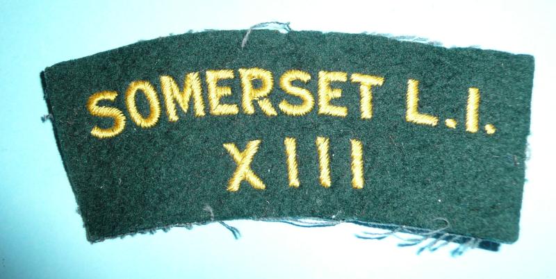Somerset Light Infantry  - Somerset L I / XIII Embroidered Felt Cloth Shoulder Title