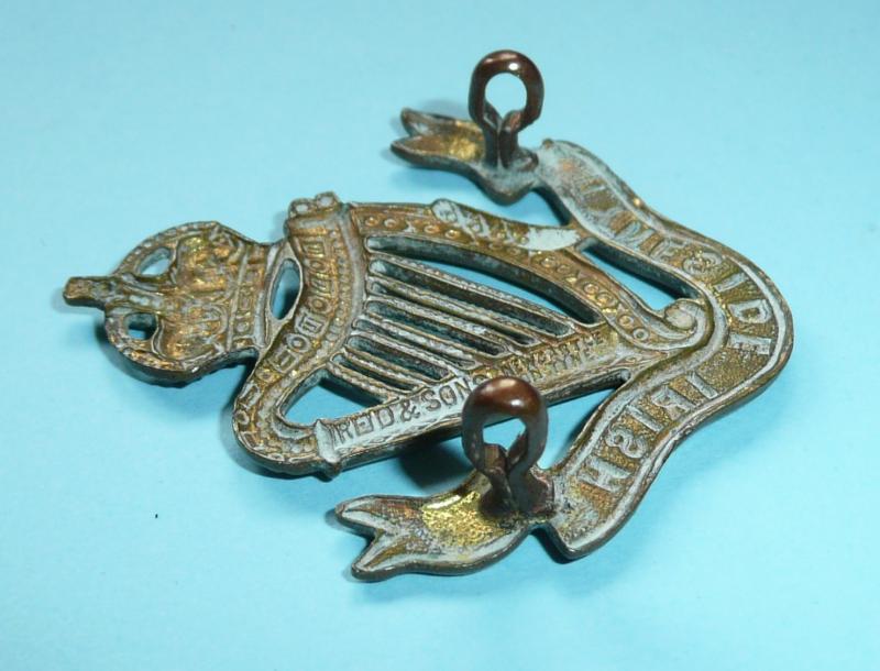 WW1 Tyneside Irish (Northumberland Fusiliers) Gilding Metal Shoulder Title - Reid & Co