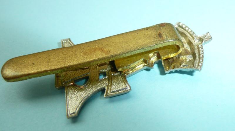 19th Royal Hussars (Queen Alexandra's Own) Other Ranks Cap Badge Collar and Shoulder Title Set