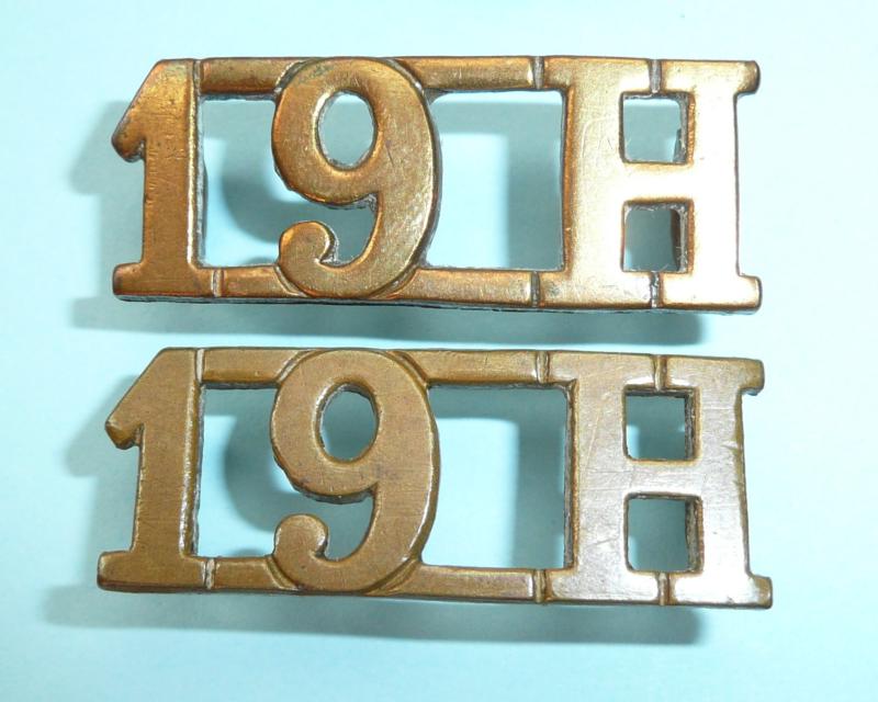 19th Royal Hussars (Queen Alexandra's Own) Other Ranks Cap Badge Collar and Shoulder Title Set