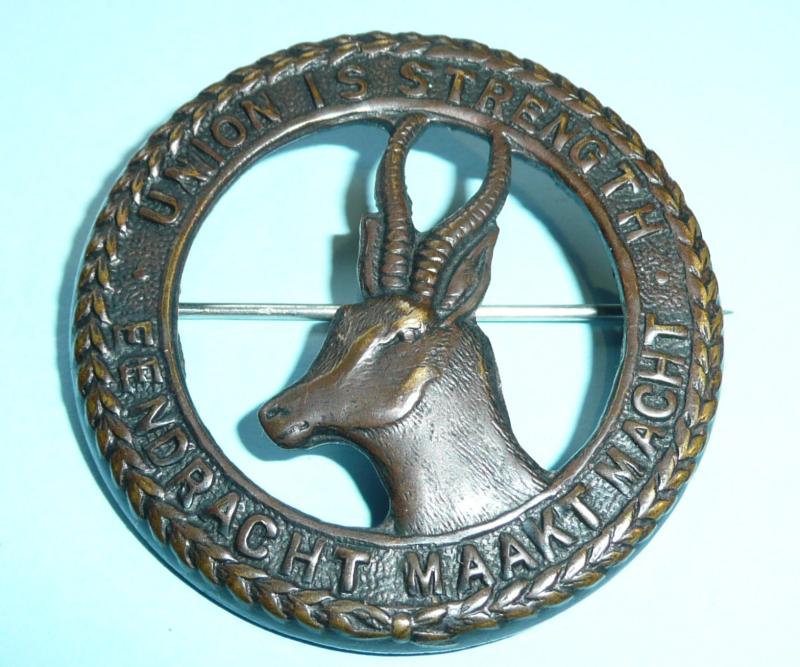 WW1 South African Infantry  General Service Pattern Bronze Helmet Pagri Badge