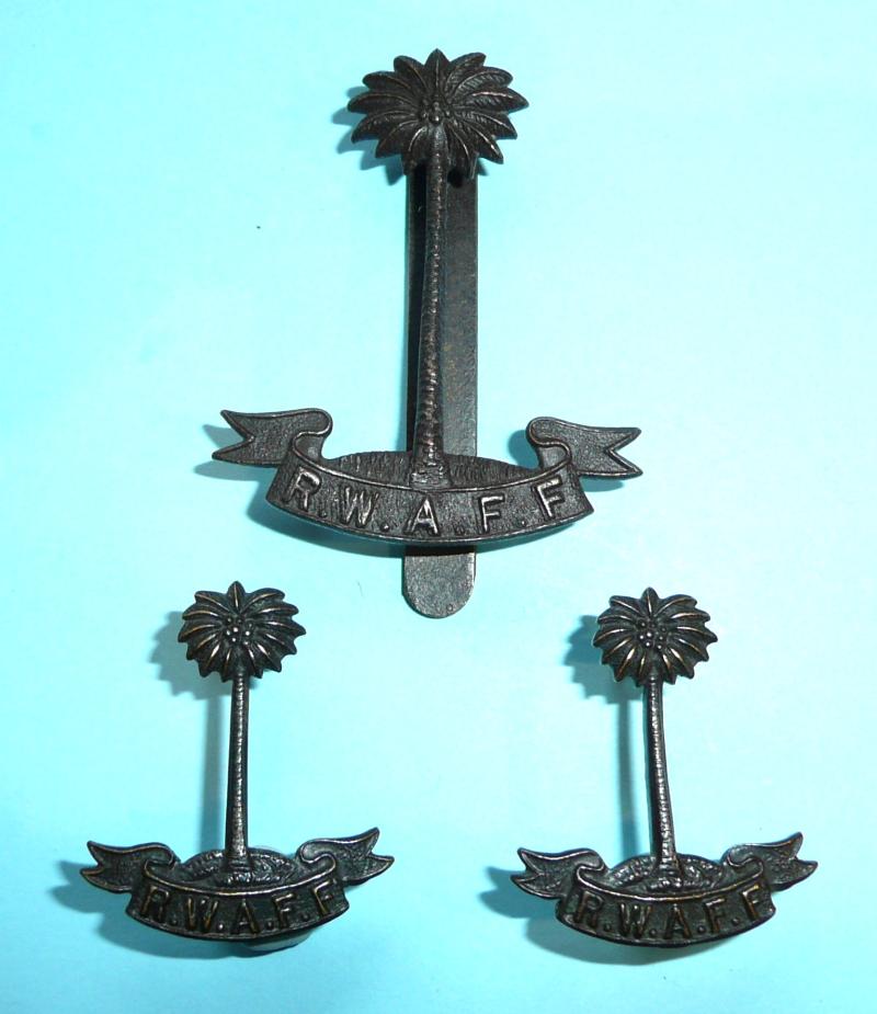 RWAFF (Royal West African Frontier Force) Officer's Pagri Cap Bronze Badge and Collar Badge Set