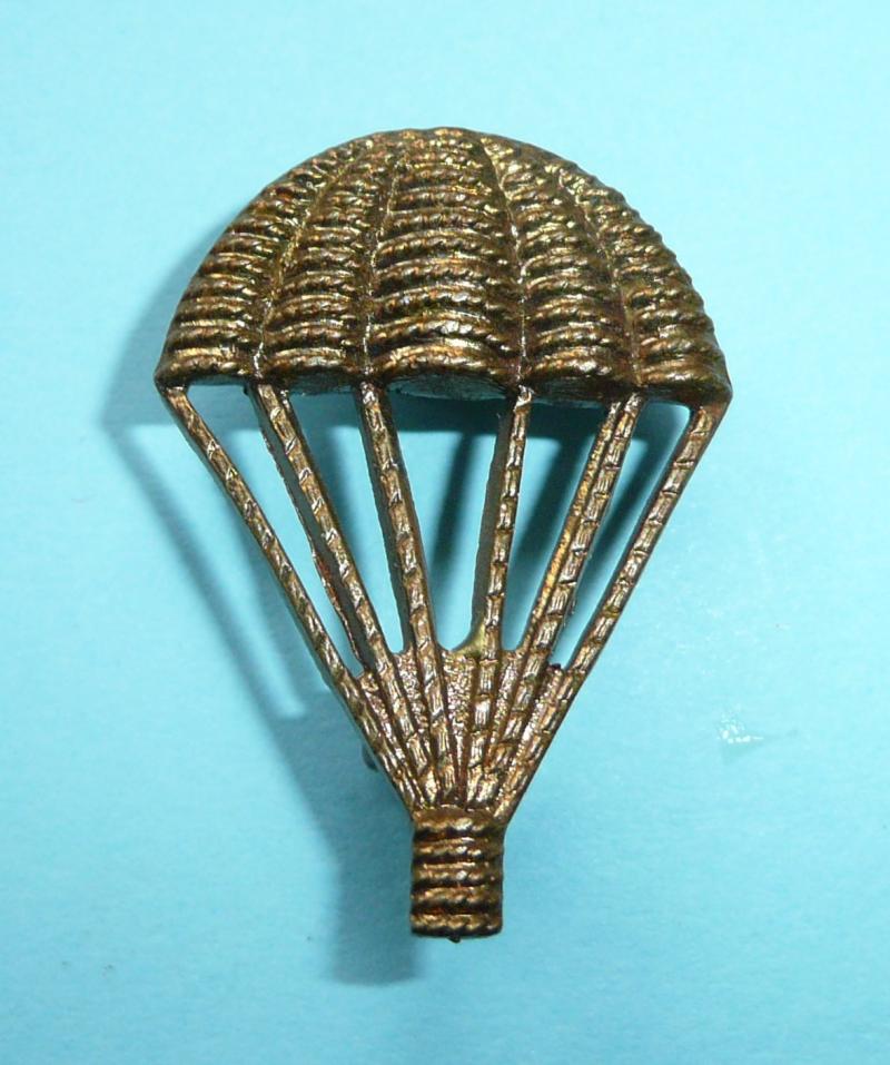 Parachutist (non-operational) Brass Metal ' Light Bulb ' Proficiency Arm Badge