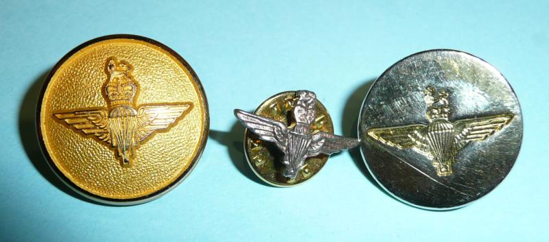 Parachute Regiment Buttons and very small OCA lapel badge