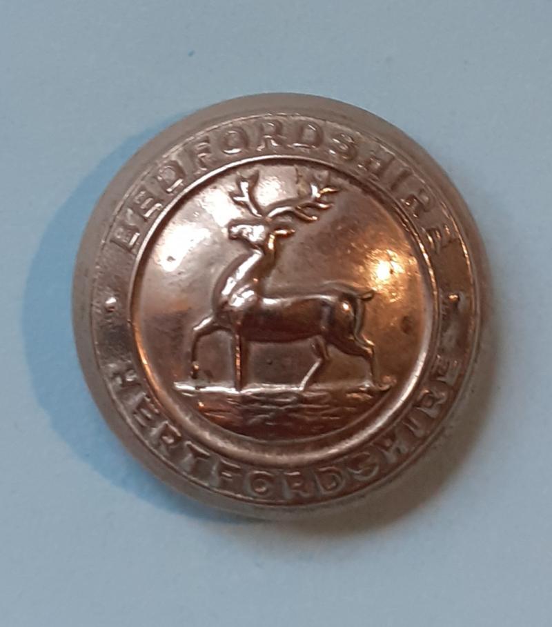Bedfordshire and Hertfordshire Regiment Silver Plated Officer's Large Pattern Button
