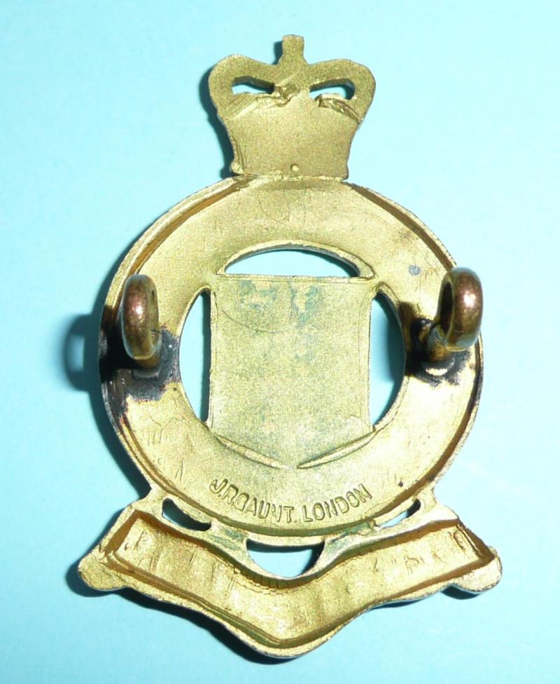 The Essex Yeomanry Officer's Gilt Brass Cap Badge, QEII Crown