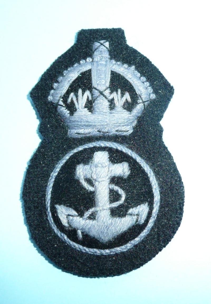 WW2 British Royal Navy (RN) - Women's Royal Naval Service (WRNS) Petty Officer's Embroidered Cloth Cap Badge