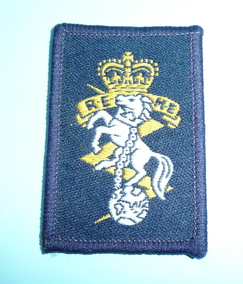 Royal Electrical Mechanical Engineers (REME) Cloth Beret Cap Badge Also worn by affiliated Army Cadet Force (ACF) Units, QEII Issue