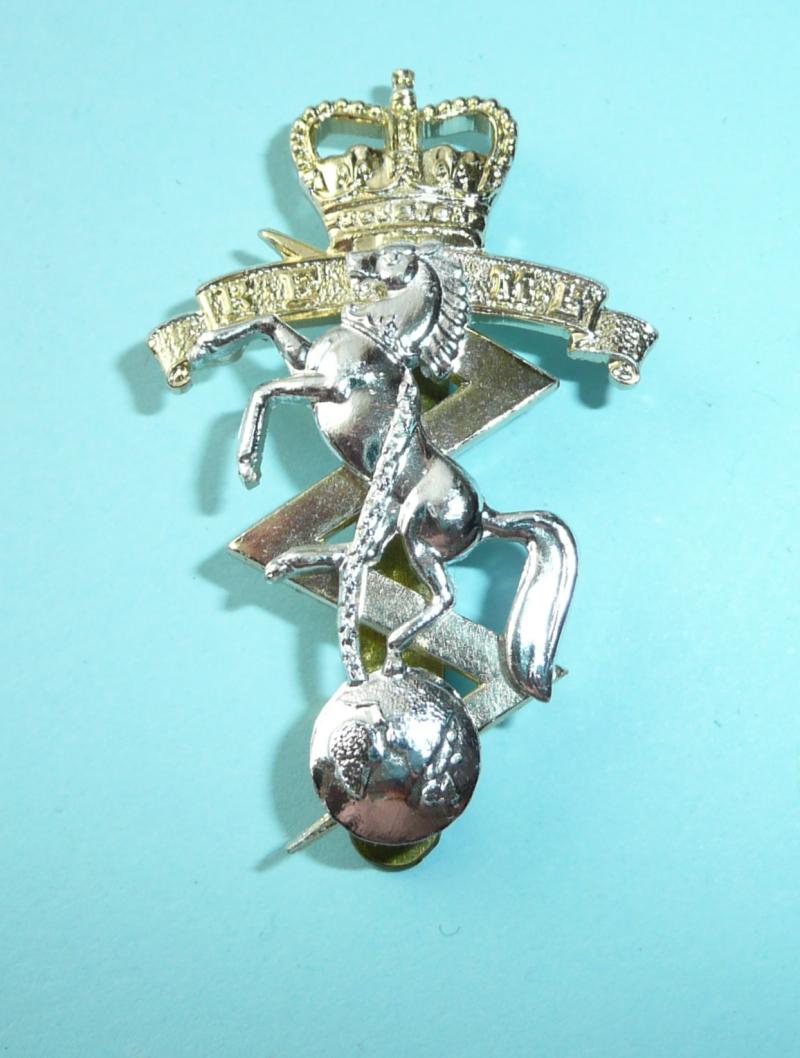 REME Other Ranks Anodised Staybrite Cap Badge, QEII issue - Gaunt London