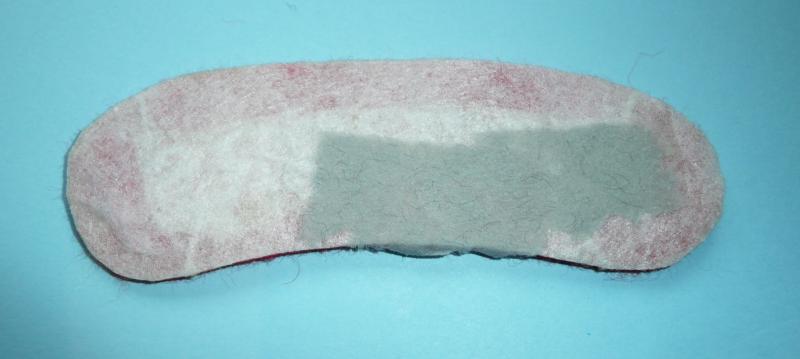 FUSILIERS woven white on red worsted felt cloth shoulder title