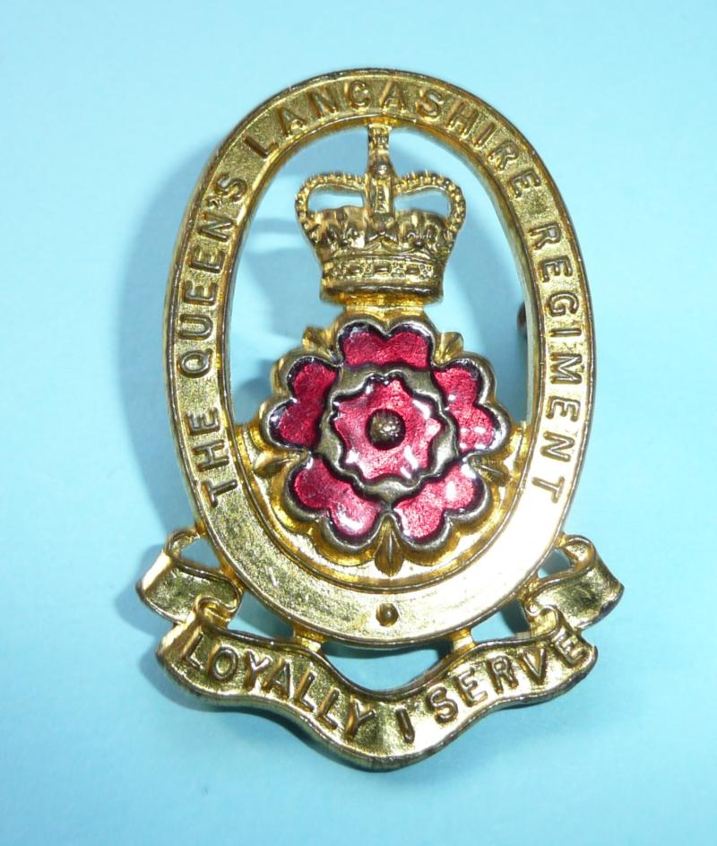 The Queen's Lancashire Regiment Officer's Gilt and Enamel Cap Badge