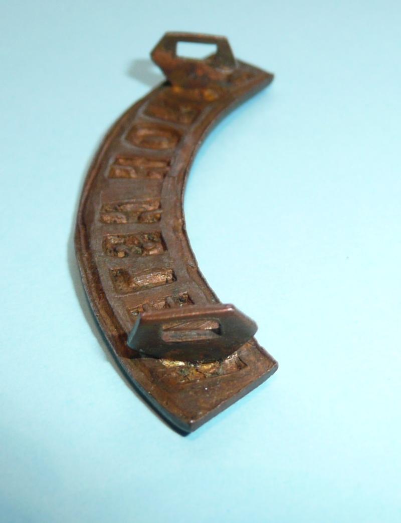WW1 - The Welsh (Yeomanry) Horse (Lancers) Bronze Shoulder Title